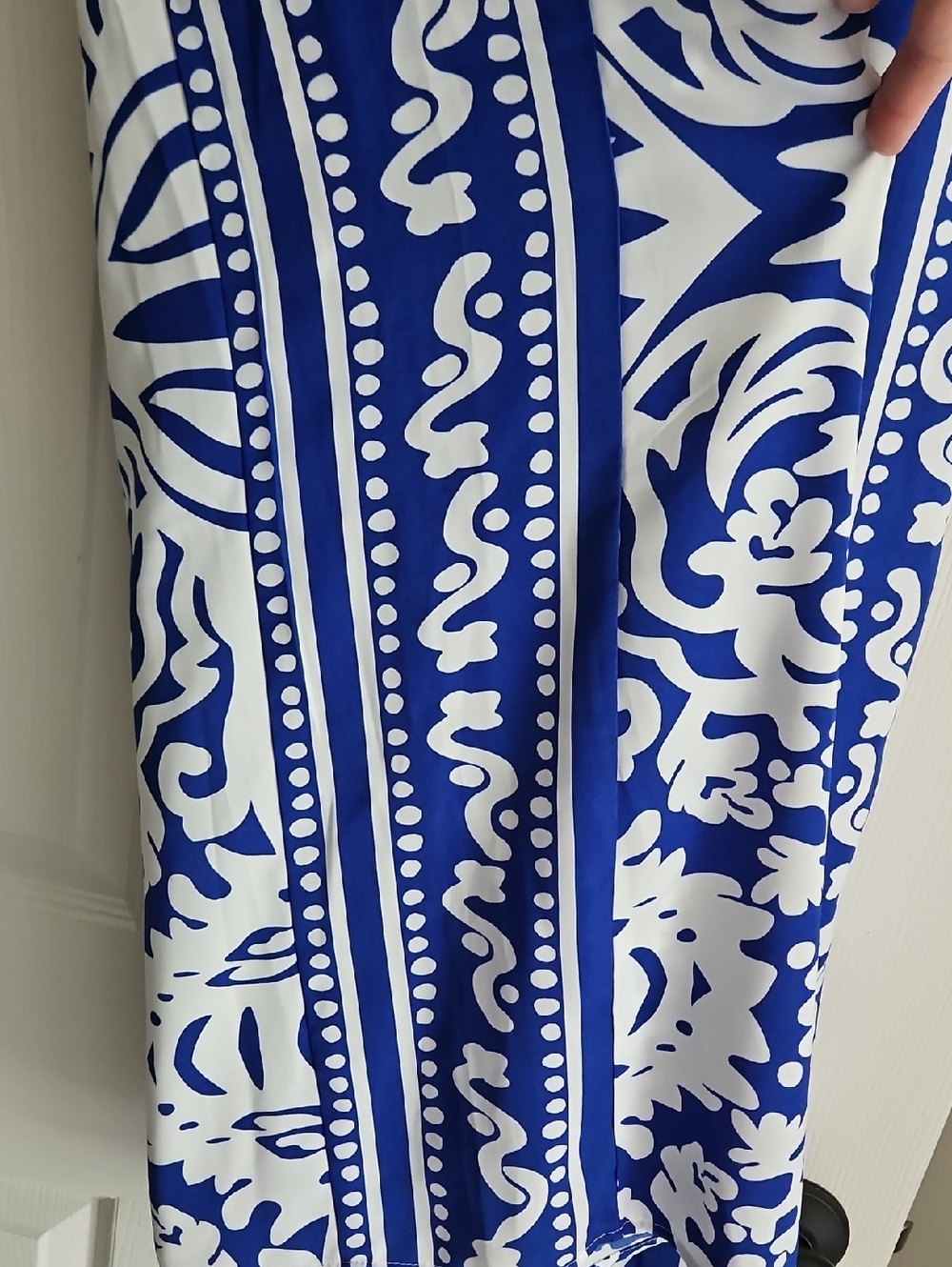 Sugarlips Curve Wide Leg Lined Satin Pants: Blue/White Print: Size- 3X - Picture 8 of 15